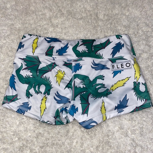 Queen of Dragons - Picture 3 of 4